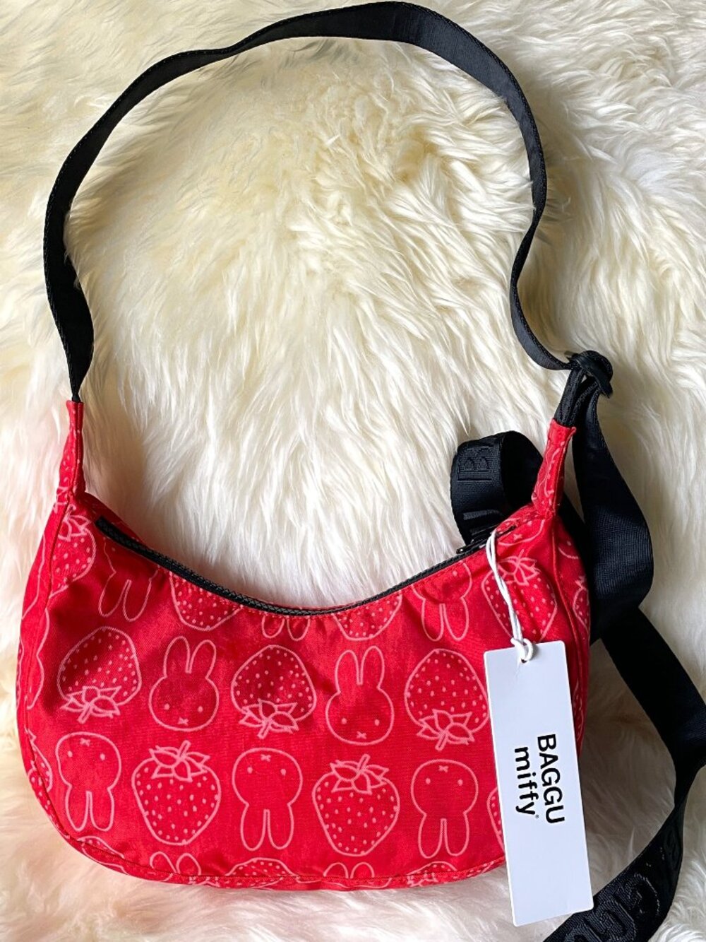 NWT Baggu Small Crescent Bag - Miffy & Strawberry